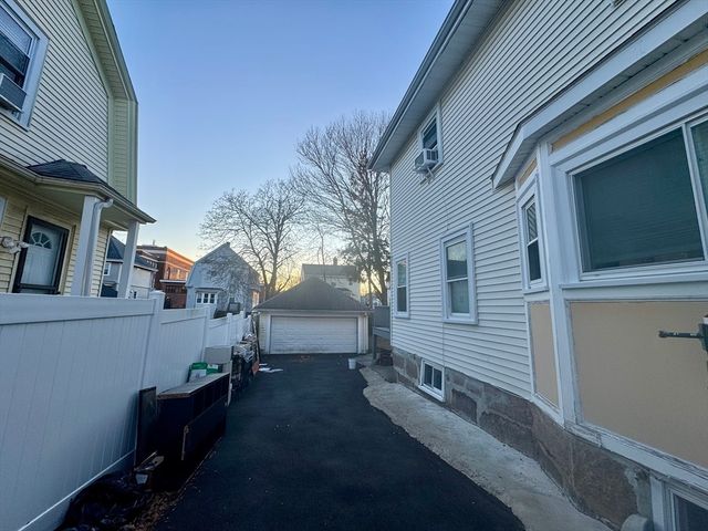 305 Safford St 305, Quincy, MA 02170