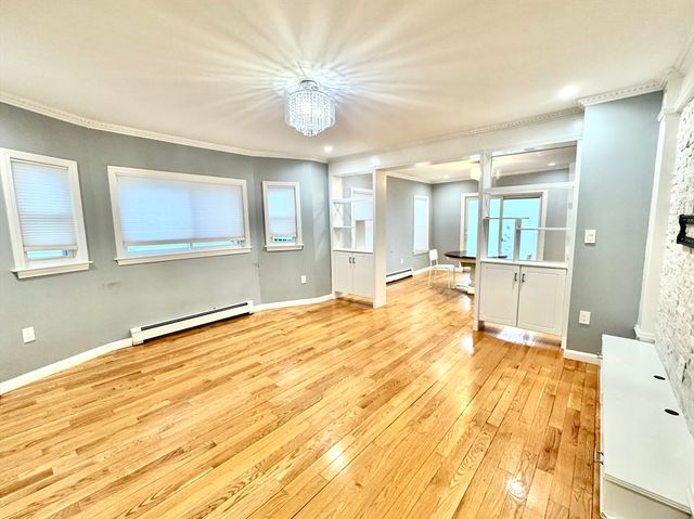 305 Safford St 305, Quincy, MA 02170