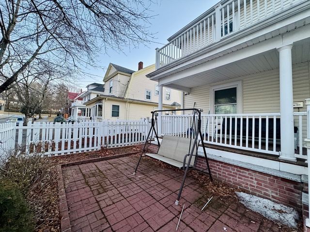 305 Safford St 305, Quincy, MA 02170