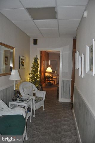 256-264 CENTER ST, Millersburg, PA 17061