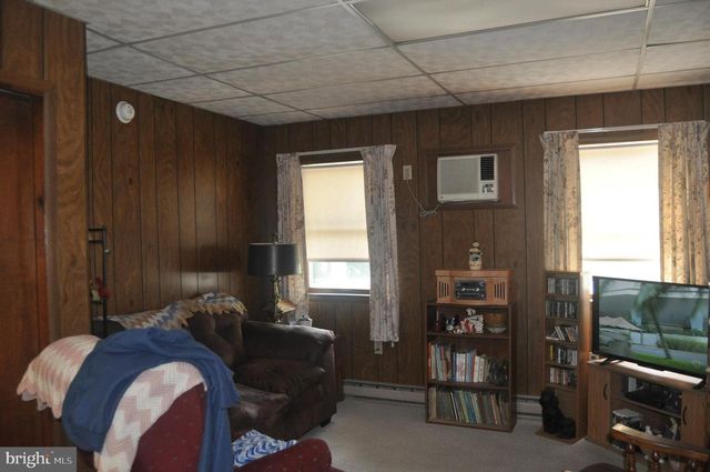 256-264 CENTER ST, Millersburg, PA 17061