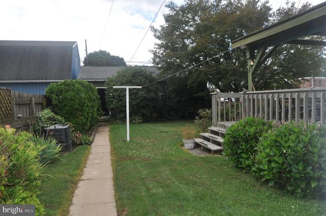 256-264 CENTER ST, Millersburg, PA 17061