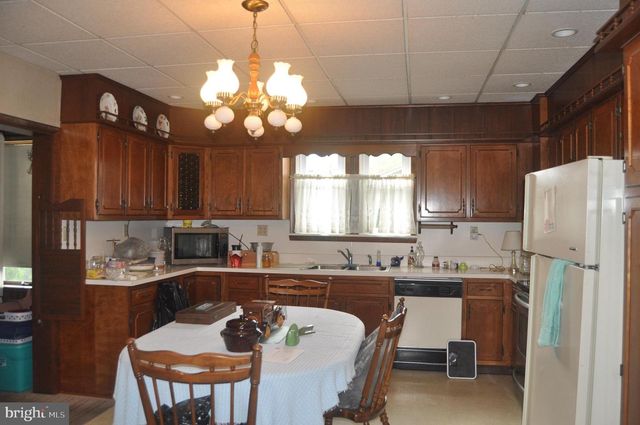 256-264 CENTER ST, Millersburg, PA 17061