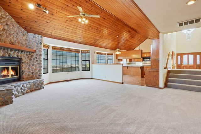 7351 Perera Cir, Sacramento, CA 95831