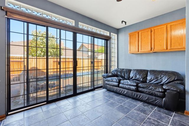 7351 Perera Cir, Sacramento, CA 95831