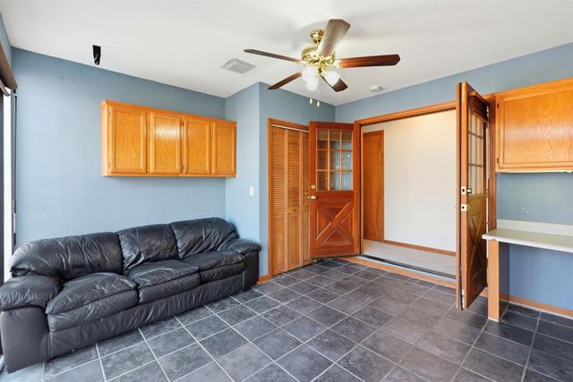 7351 Perera Cir, Sacramento, CA 95831