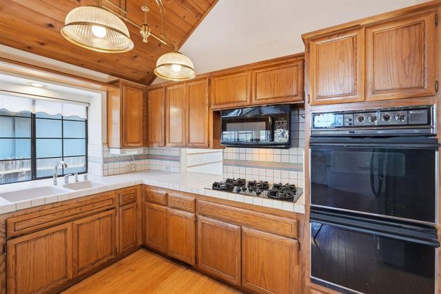 7351 Perera Cir, Sacramento, CA 95831