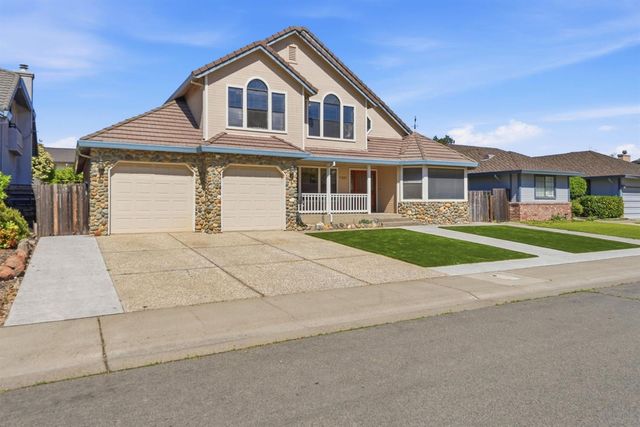 7351 Perera Cir, Sacramento, CA 95831