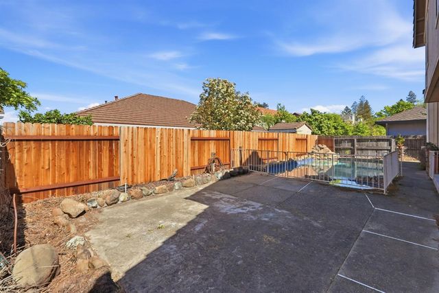 7351 Perera Cir, Sacramento, CA 95831