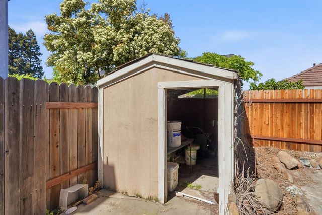 7351 Perera Cir, Sacramento, CA 95831
