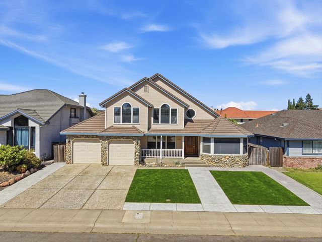 7351 Perera Cir, Sacramento, CA 95831