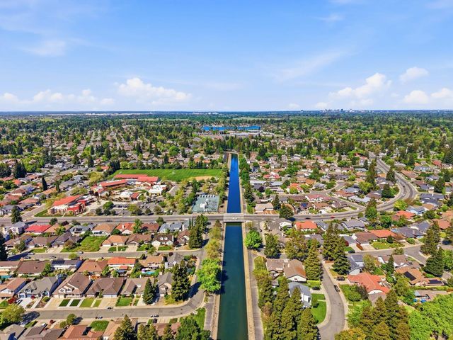 7351 Perera Cir, Sacramento, CA 95831