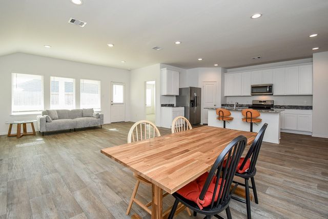 2827 Bur Landing Lane, Rosenberg, TX 77469