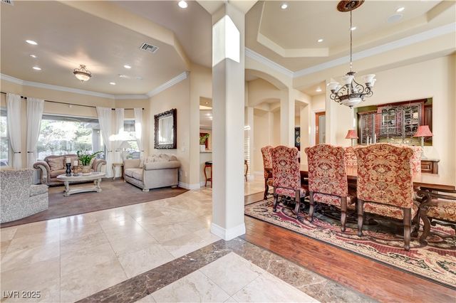 7770 La Cienega Street, Las Vegas, NV 89123