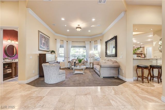 7770 La Cienega Street, Las Vegas, NV 89123