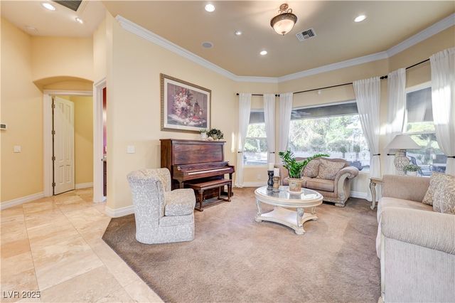 7770 La Cienega Street, Las Vegas, NV 89123