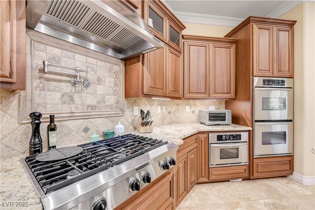 7770 La Cienega Street, Las Vegas, NV 89123