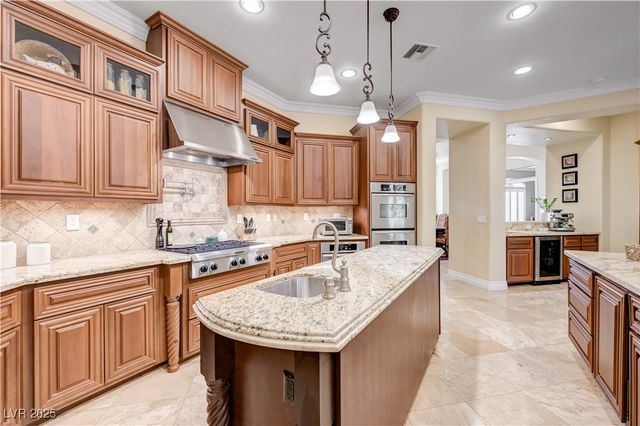 7770 La Cienega Street, Las Vegas, NV 89123