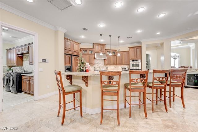 7770 La Cienega Street, Las Vegas, NV 89123