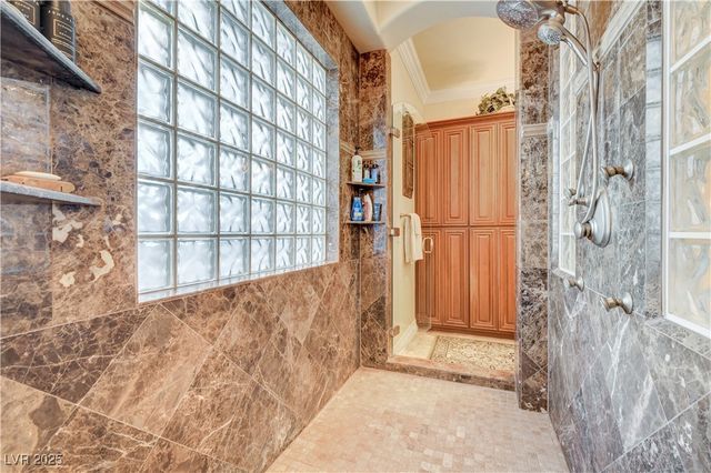 7770 La Cienega Street, Las Vegas, NV 89123