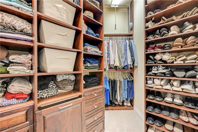 7770 La Cienega Street, Las Vegas, NV 89123