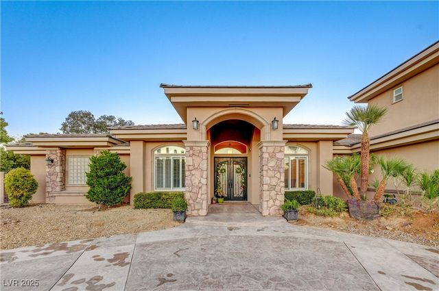 7770 La Cienega Street, Las Vegas, NV 89123