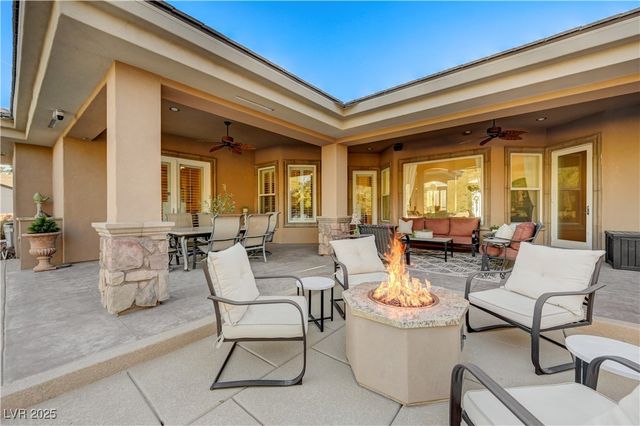 7770 La Cienega Street, Las Vegas, NV 89123