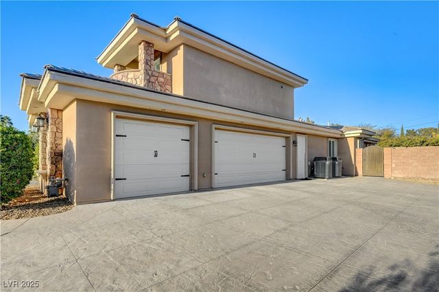 7770 La Cienega Street, Las Vegas, NV 89123