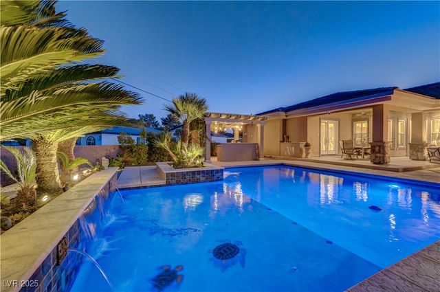 7770 La Cienega Street, Las Vegas, NV 89123