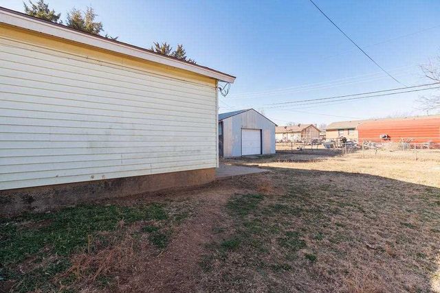 205 Oak Street, Elgin, OK 73538