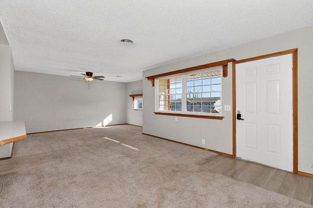 205 Oak Street, Elgin, OK 73538