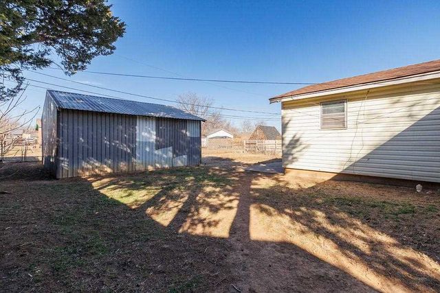 205 Oak Street, Elgin, OK 73538