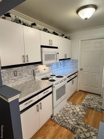 4165 Berkshire Drive, Sterling Heights, MI 48314