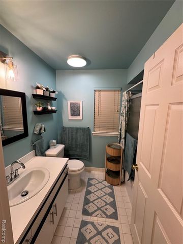 4165 Berkshire Drive, Sterling Heights, MI 48314