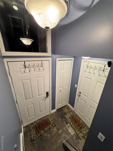 4165 Berkshire Drive, Sterling Heights, MI 48314