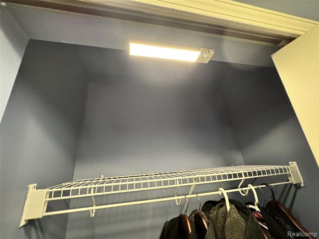 4165 Berkshire Drive, Sterling Heights, MI 48314