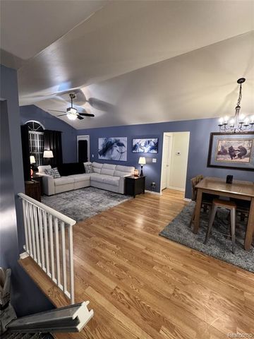 4165 Berkshire Drive, Sterling Heights, MI 48314