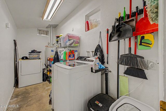 150 N HUNT Drive E, Mesa, AZ 85203