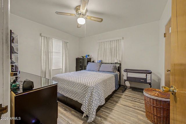 150 N HUNT Drive E, Mesa, AZ 85203