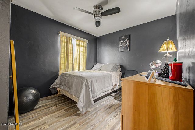 150 N HUNT Drive E, Mesa, AZ 85203