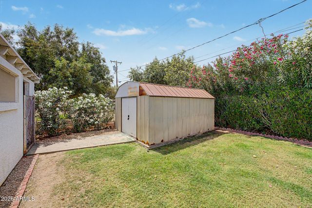 150 N HUNT Drive E, Mesa, AZ 85203