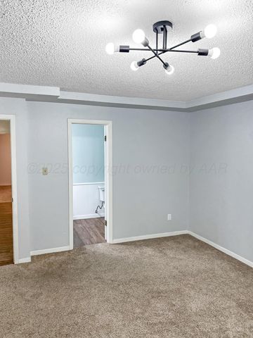 216 Skycrest Street, Borger, TX 79007