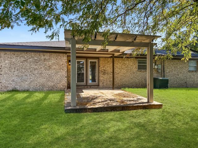 216 Skycrest Street, Borger, TX 79007