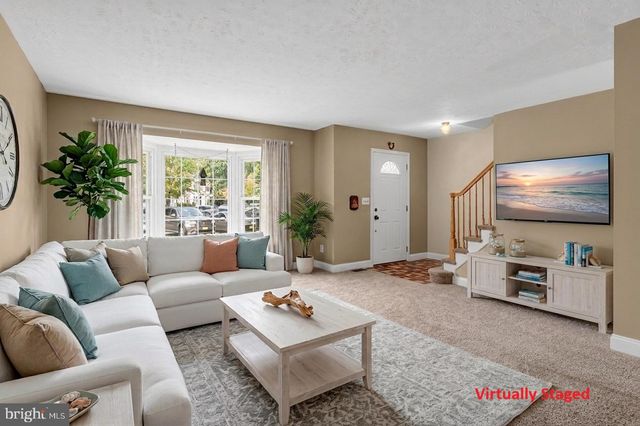 16 DUNMOOR CT N, Hamilton, NJ 08690