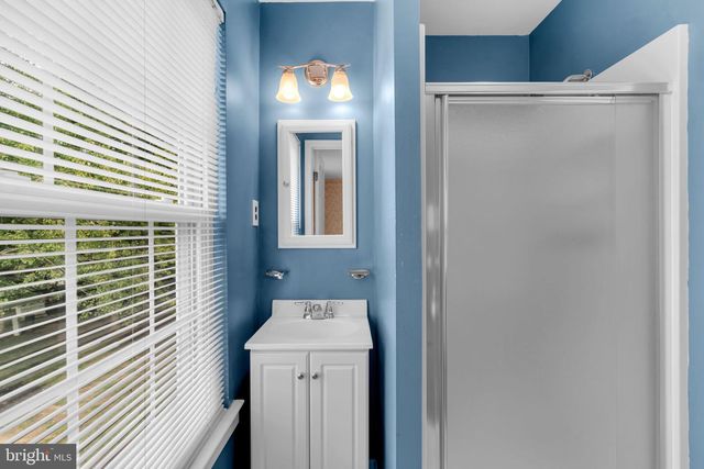 16 DUNMOOR CT N, Hamilton, NJ 08690