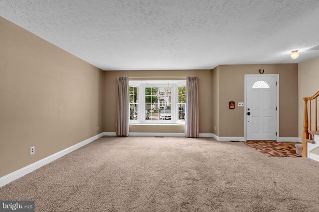 16 DUNMOOR CT N, Hamilton, NJ 08690