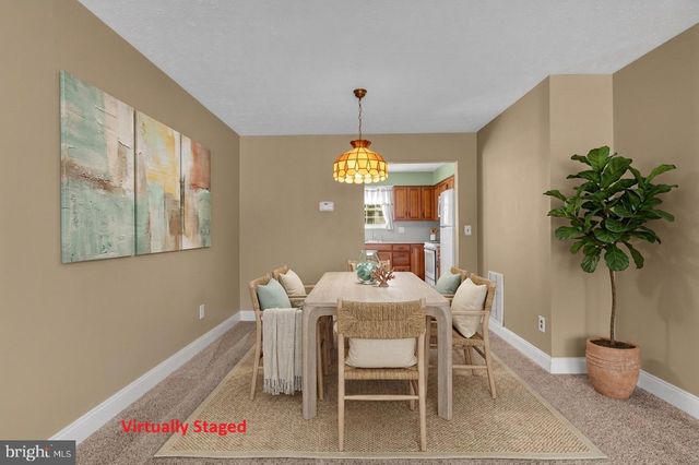16 DUNMOOR CT N, Hamilton, NJ 08690