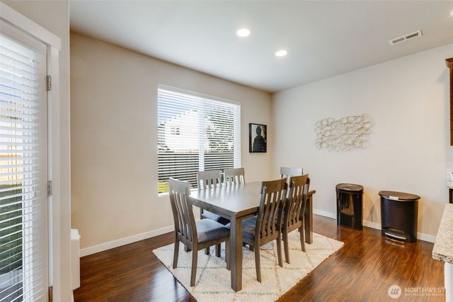 3092 Puget Meadow Loop NE, Lacey, WA 98516