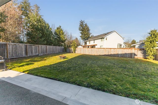 3092 Puget Meadow Loop NE, Lacey, WA 98516