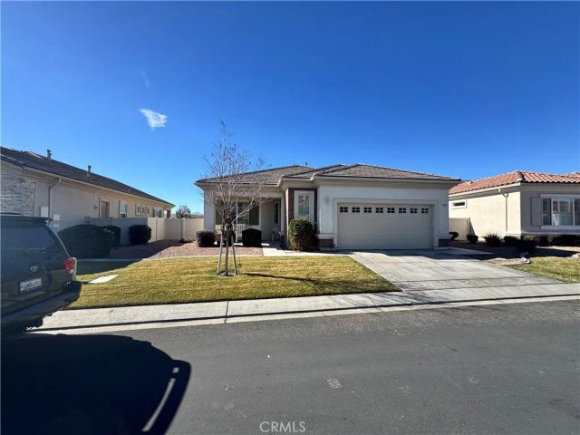 11000 Rockaway Glen Road, Apple Valley, CA 92308